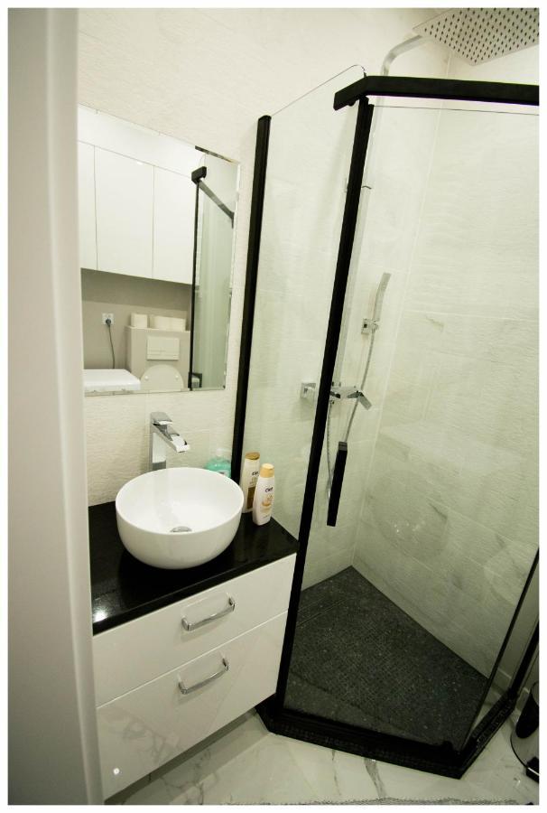 Color 24 Iii Apartment Stalowa Wola